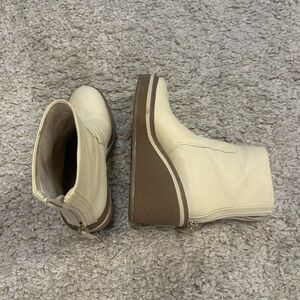 Louise et Cie Ivory and Taupe Wedge Boots